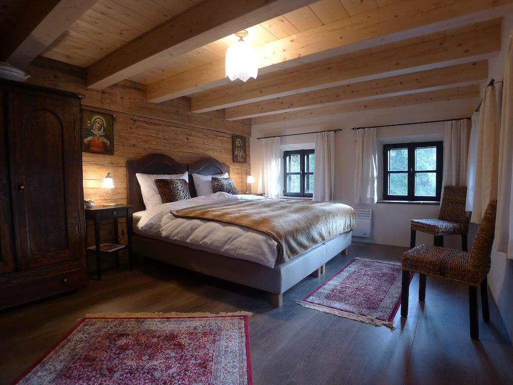 Heuholzmuehle Privatzimmer Elixhausen Phòng bức ảnh